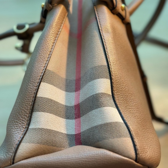 Burberry Leather Tote - Picture 8 of 15